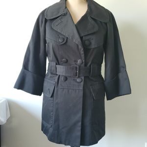 NWOT French Connection trench coat, size 6, black, 3/4 length sleeves